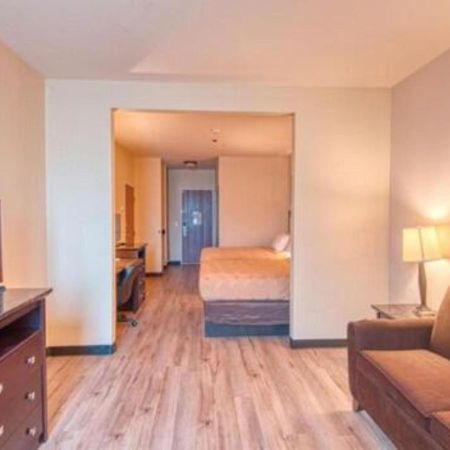 Express Inn & Suites Norman Dış mekan fotoğraf